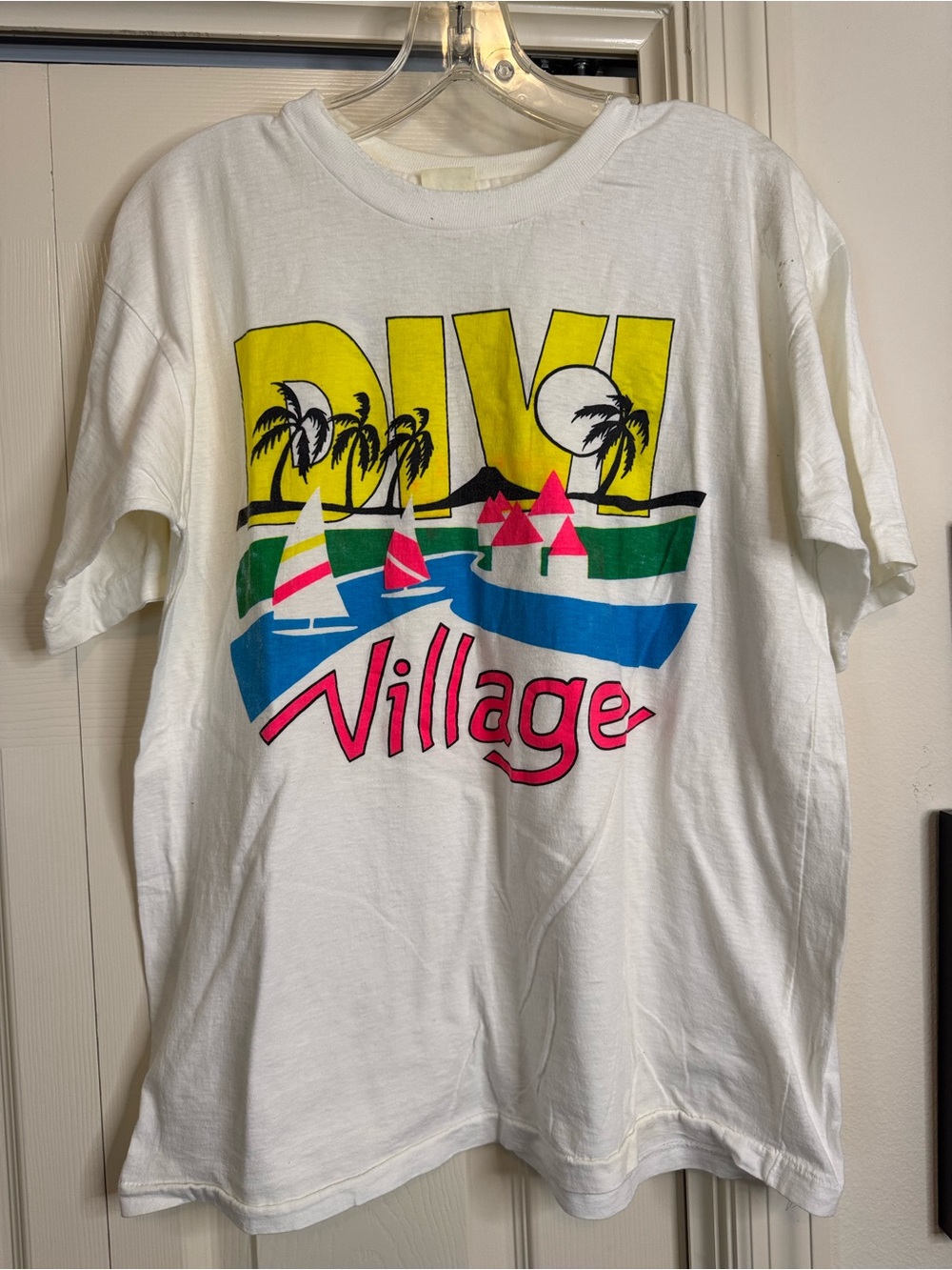 Tattered Vintage Divi Resorts Village Aruba Shirt 90s Neon M/L Single Stitch